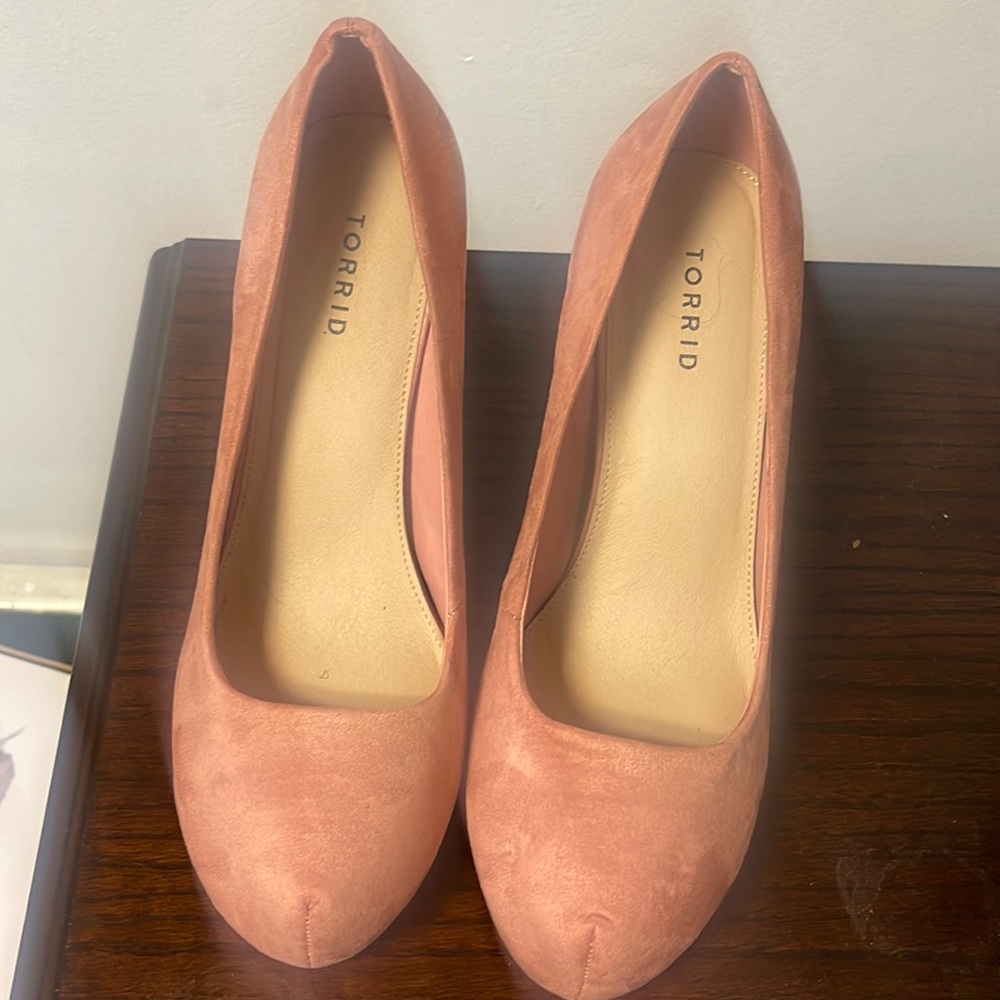 Torrid heels pink Swede 12.5